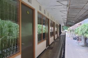 OYO Life 2090 Ratna Backpacker Syariah