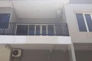 OYO 2342 Asti Residence 1 - Plosobegem