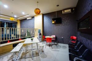 Hotel O Manado near Gereja Advent Tikala Baru formerly Rids Hotel