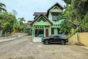 OYO Life 91682 Homestay Sriti - Kalibanteng-lor