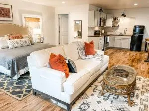 New Studio Apt w KING Bed 1mi to Columbias Sq - Columbia