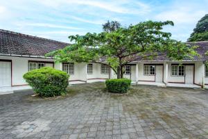 Hotel O Asta Guesthouse