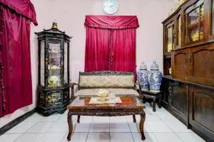 OYO Life 90701 Kost Syariah Deris - Rantjakalong