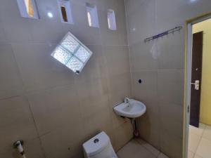 Hotel O New Asembagus 2