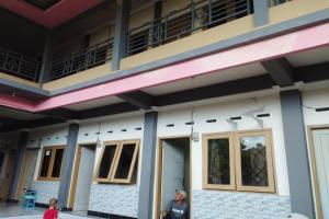 OYO Life 93403 Penginapan Adinda