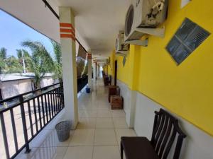 Hotel O New Asembagus 2