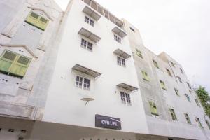 OYO Life 2366 Gatsu Kost