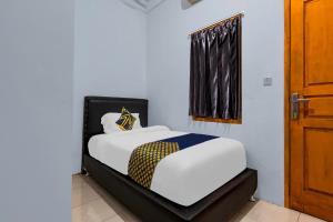 OYO Life 2412 Mandala Residence