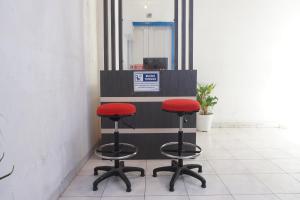 Hotel O Pondok Hitung Near GOR Kalegowa