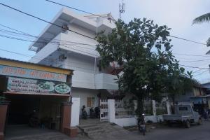 OYO 94020 Lia Kost Syariah Near Perkuburan bontonompo kahar muzakkar