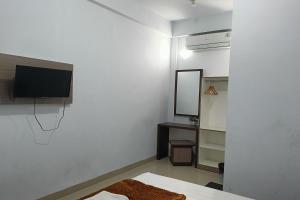 Hotel O Kost Pak Dahlan Near Modern Estate