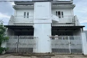 SPOT ON 94048 Kost Pak Dahlan Near Modern Estate - Sungguminasa