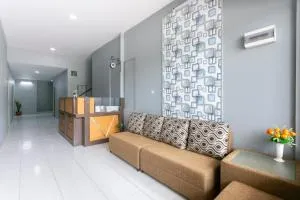 Super OYO Collection O 3130 D'Valley View - Genteng