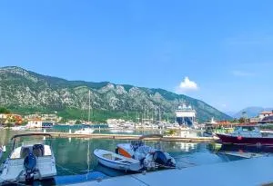 B&L Chic apartment - Škaljari