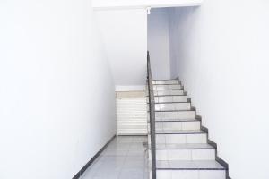 OYO Life 92886 Rumah Nyaman Radhika 2 Syariah