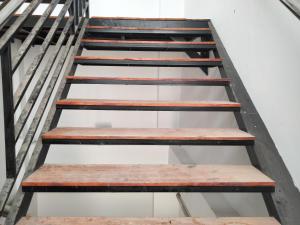 OYO Life 93054 Th Residence 135 Syariah