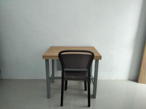 OYO Life 93054 Th Residence 135 Syariah