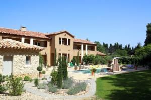 Sejours a la campagne La Bastide des Cypres : photos des chambres