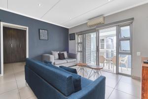 Spacious 2BR Apt Minutes from Sandton City with Gym and Pool