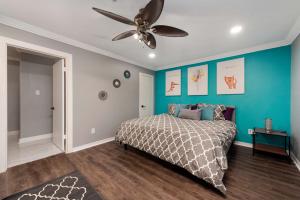 Cozy & Spacious 1BR in Montrose Walk to Top Attractions