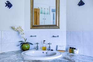 Entire studio with private parking and balcony