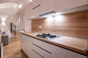 Apartments with parking space Palit, Rab - 23622