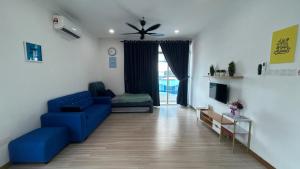 NEW! The Wave - SEAVIEW 2 Big Rooms w 2BR I 8-10 Pax