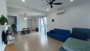 NEW! The Wave - SEAVIEW 2 Big Rooms w 2BR I 8-10 Pax