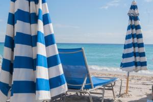 Beautiful Studio in Hallandale with Beach & Pool