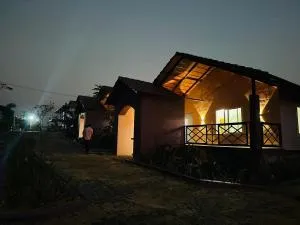 PS BackWater Resort - Kikkeri