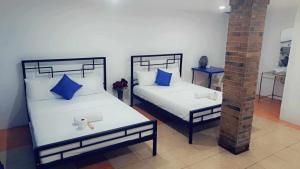 Arthur Holiday Inn Puro Legaspi City Boulevard