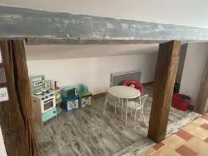 Maisons de vacances Gite familial avec jardin privatif, plancha et jeux, proche de La Rochelle - FR-1-426-263 : photos des chambres