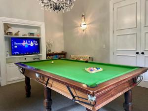 Winter Fun - Spa, Pinball, Billiard and more