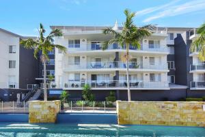 Resort Pool and Garden Apartment, Nelson Bay