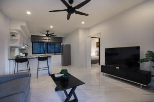 Baan Chom View Residences
