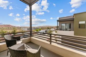 Villa #26 at Bloomington Country Club - Sunset Retreat townhouse