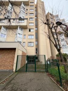 Appartements Appart au pied du T2 La Defense Paris : Appartement 1 Chambre