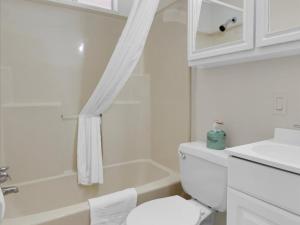 Luxury 2BR Model Home with Mountain Views