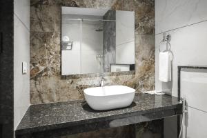 Hotel Lakshmi Towers