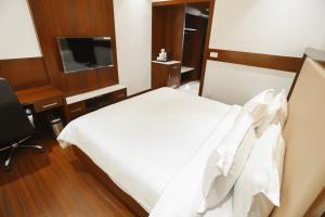 Hotel Lakshmi Towers