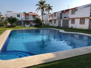 Hermosa Villa Acapulco diamante 10 personas