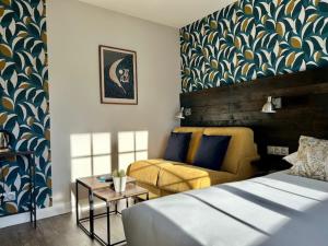 Hotels LOGIS Hotel St Sylvestre : photos des chambres