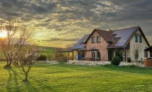 Velegi Kaland Tanya - Isztimér