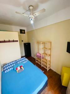 Small simple single suite 305