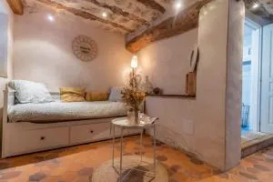 Maison de village au cœur des remparts - Cornus