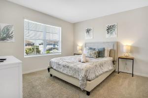 6079-7-BO-Enchanted Villa by Disney