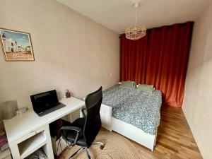 Maisons d'hotes Le Faubourg, 5 min from center, 15 min Futuroscope : photos des chambres