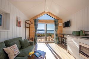 Appin Holiday Homes -Caravans, Lodges, Shepherds Hut and Train Carriage stays