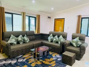 Whole 3BR Home, Yours Alone - 辛加东卡