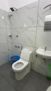 3 Bedroom flat near Amrita Hospital